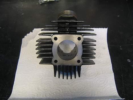 Yamaha 4 gears FS1 DX-SOLGT - Cylinder færdig malet med Motip sort varme fast 650 grader celsius billede 15