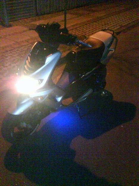 Peugeot Speedfight 2 *SOLGT* billede 11