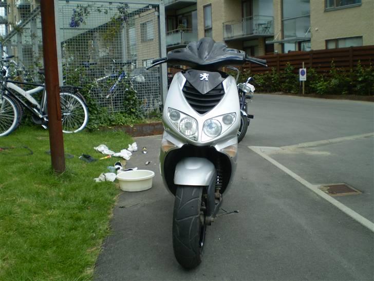 Peugeot Speedfight 2 Solgt - Den er lige blevet vasket og gjort ren:D den er fed billede 1