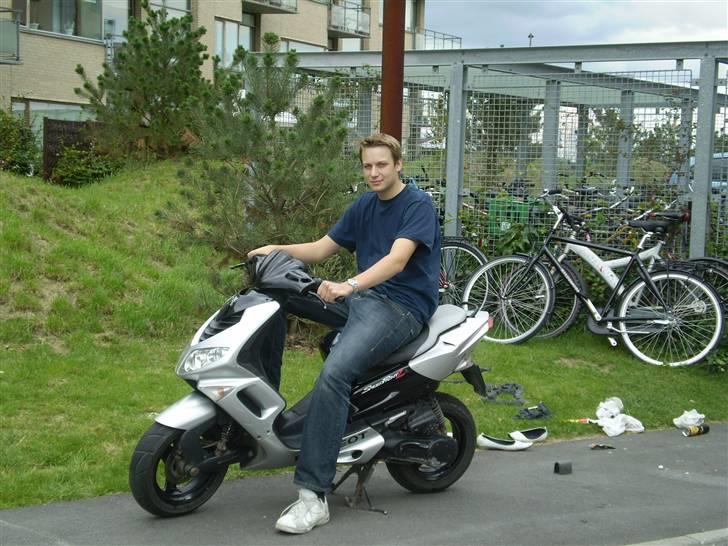 Peugeot Speedfight 2 Solgt - Haha mig:) billede 7