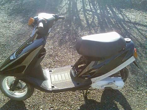 Yamaha jog as solgt billede 6