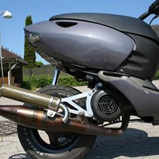 Aprilia Sonic (Solgt)
