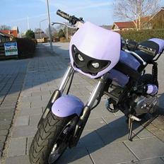 Suzuki street magic solgt