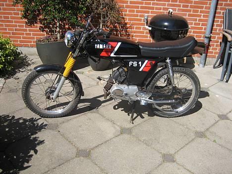 Yamaha FS1 2 gear solgt (3,5 kg) - der er hun ( smuk smukkere (fs1) ) billede 1