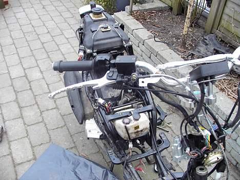 PGO Naked PROJECT! billede 1