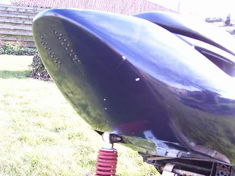 Aprilia sonic   solgt for 8K - her er nok det eneste positive ved sonicen nemlig den fede baglygte. billede 5