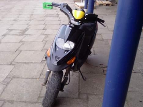 Gilera Stalker - Fronten af bissen. Foretrækker scootere uden sidespejle... billede 1