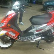 Peugeot Speedfight 2 Rally vic