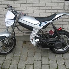 Suzuki Street Magic - Solgt