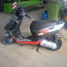 Aprilia Sonic (SOLGT)  