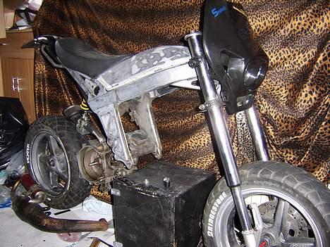 Suzuki street magic.. (SLOGT.). - løst samlet billede 14