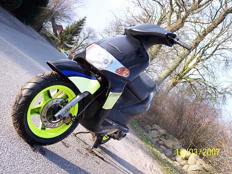 Derbi Atlantis Bullet (SOLGT) billede 1