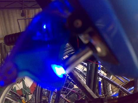 Suzuki Samurai [Missen!] - topgun kontakt med blå lys til de to hoveder :b billede 4