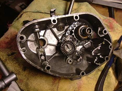 Puch monza - det er det indvændige af kickstartern. svejsningen er gået op så jeg skal ha det svajset igen  billede 3