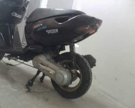 Aprilia Sonic  PK | 2005 Std sogt - Som den stå 17,3 . std 2005 motor billede 12