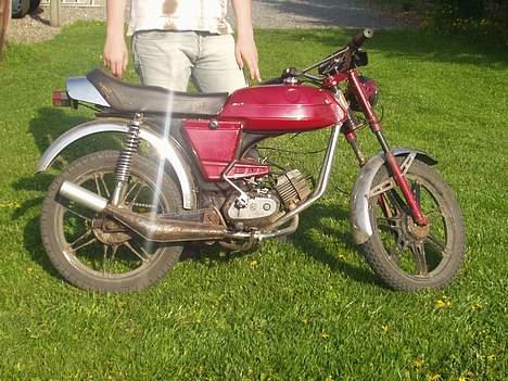 Puch Monza *SOLGT* - Der står den jo;P billede 1