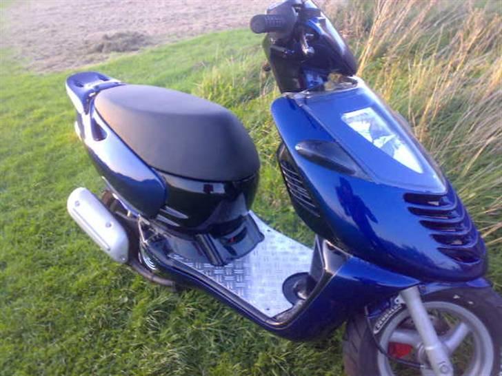 Aprilia Sonic GP AC - SOLGT - Nice lavet af min vens far som er kunstner billede 13