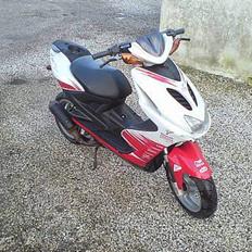 Yamaha Aerox F1 Toyota SÆLGES