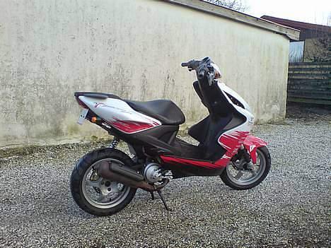 Yamaha Aerox F1 Toyota SÆLGES billede 3