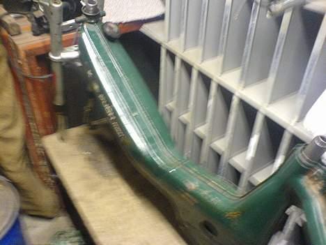 Puch Maxi  Under ombygning - Det er så udgangs punktet, her havde jeg pillet hjulene og motoren af billede 8