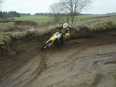 Suzuki RM 125/85 Solgt - første træning med den nye motor... 07 85 motor billede 12