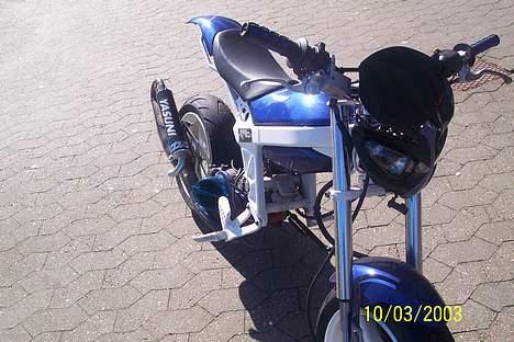 Suzuki street maigc SOLGT billede 3