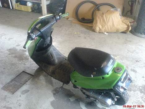 Yamaha Jog FS | SOLGT - skråt bag fra billede 3