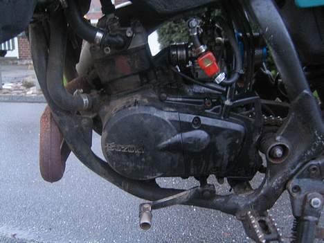 Suzuki RMX "solgt" - Motoren som rykker de 90km/t  billede 5