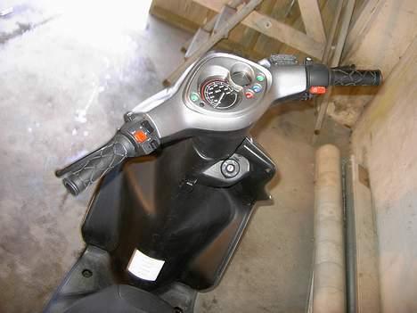 Yamaha Jog R billede 5