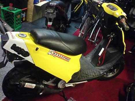 PGO Hot 50 Goldlightning billede 16