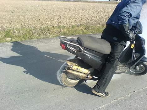 PGO hot 50 **byttet** - Er i gang med at lave en ring billede 17