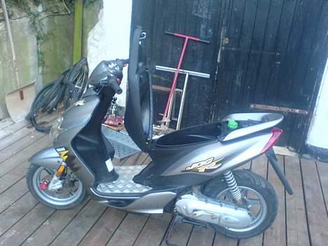 Yamaha Jog R | sælges - nul byt billede 14