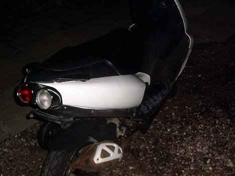 Aprilia Sr ditech bytte til space billede 7