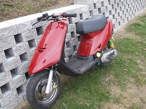 Yamaha jog (solgt) billede 2