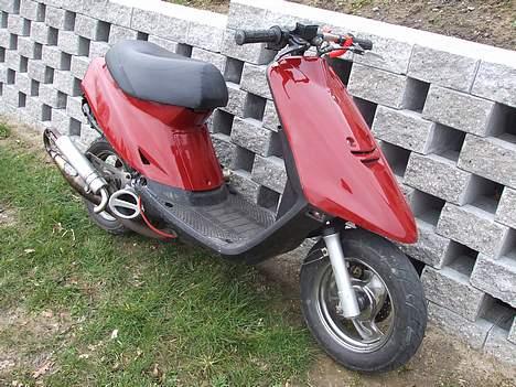 Yamaha jog (solgt) billede 4