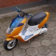 Aprilia Sonic (Orange Power)