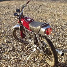 Yamaha 4 gear DX  (SOLGT)