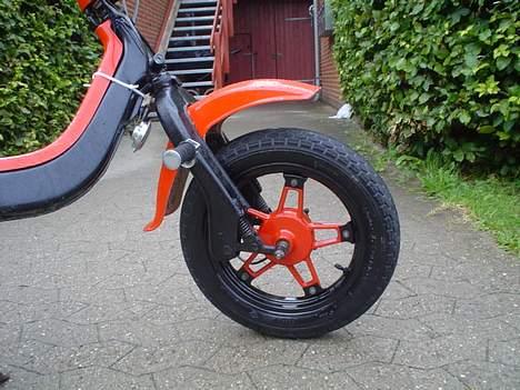 Suzuki FZ 50 *SOLGT* billede 3