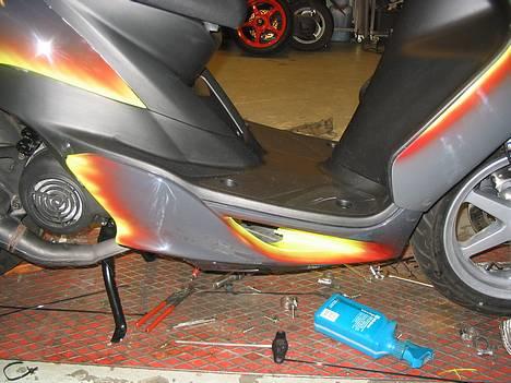 Yamaha Jog R (solgt) - Med lovlig motor. billede 9