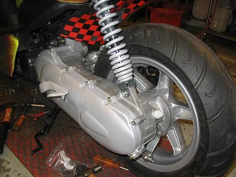 Yamaha Jog R (solgt) - Med lovlig motor. billede 8