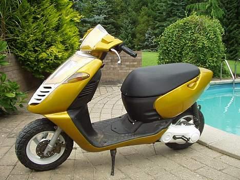 Aprilia -=Sonic=-SOLGT -  -= Og fra den anden side =- billede 2