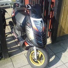 Aprilia sonic gp(solgt)