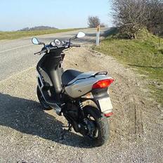 Peugeot Speedfight 2 (MUSIC)