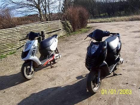 Aprilia sonic SOLGT billede 10