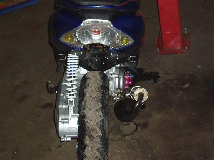 Yamaha Jog R LC - Forfra... mangler skærm over hjul... billede 10