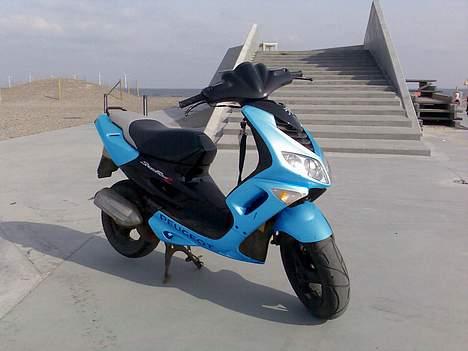 Peugeot Speedfight 2 Solgt - Gammelt: Lavet med photoshop blå en farve som ville få den til at se godt ud billede 15