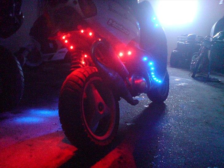 Yamaha Neos (racer/spritter) billede 3