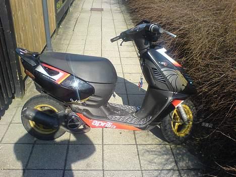 Aprilia sonic gp(solgt) billede 5