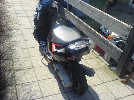 Aprilia sonic gp(solgt) billede 6