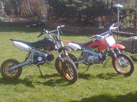 MiniBike Dirt Bike 70 ccm *SOLGT* billede 2